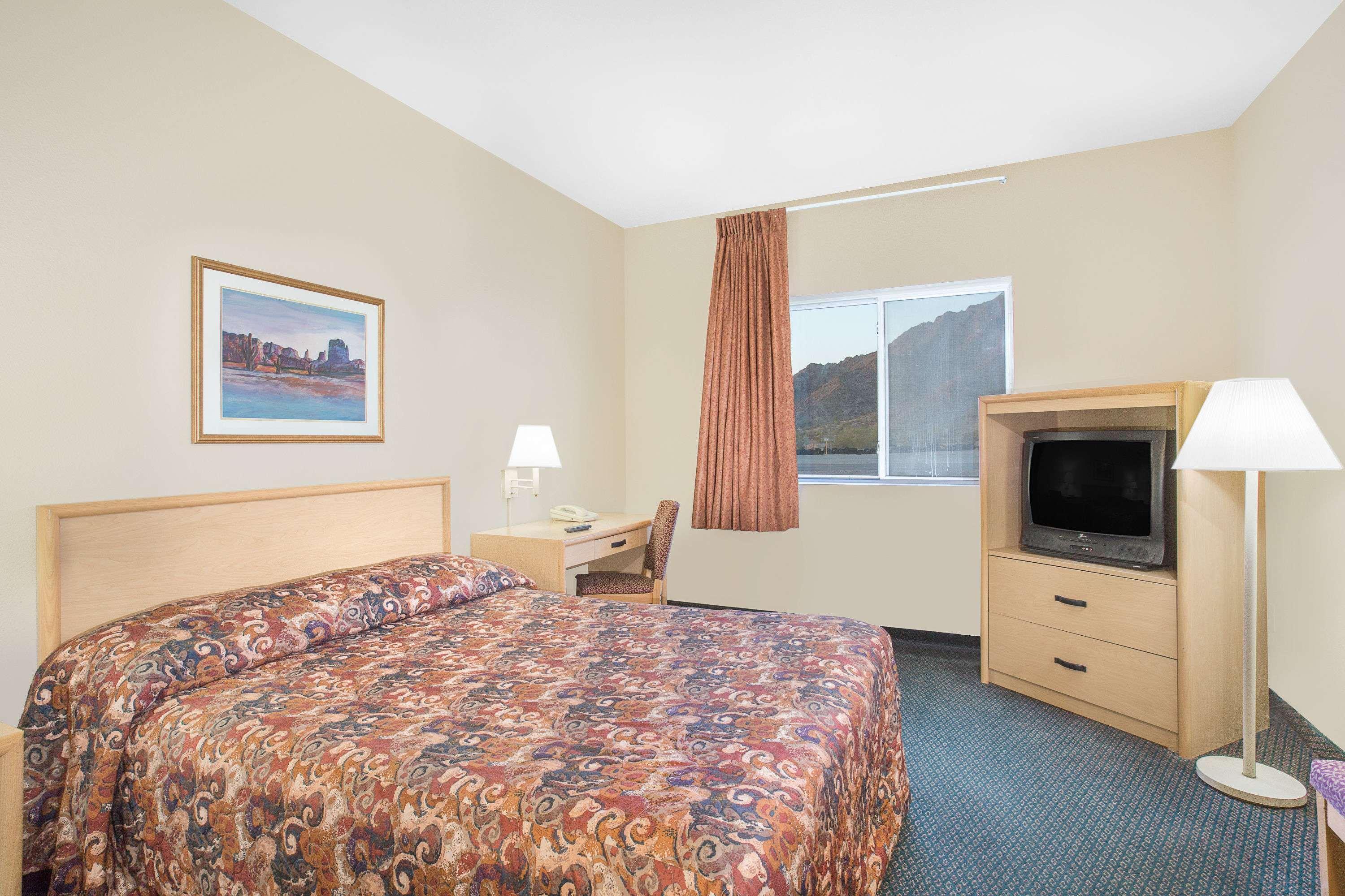Отель Super 8 By Wyndham Quartzsite Az Экстерьер фото